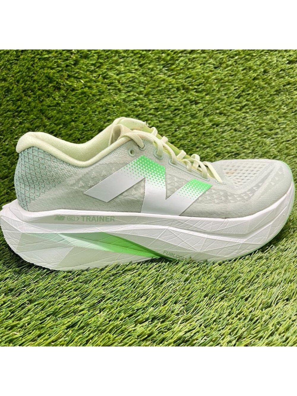 New Balance FuelCell SuperComp Trainer v3 Mens Size 12.5 Green Shoes Sneakers